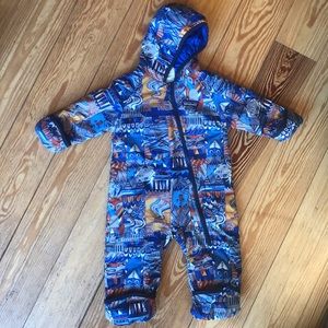 Like new Patagonia Puff Ball bunting, reversible